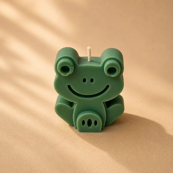 HAPPY HOPPER FROG CANDLE