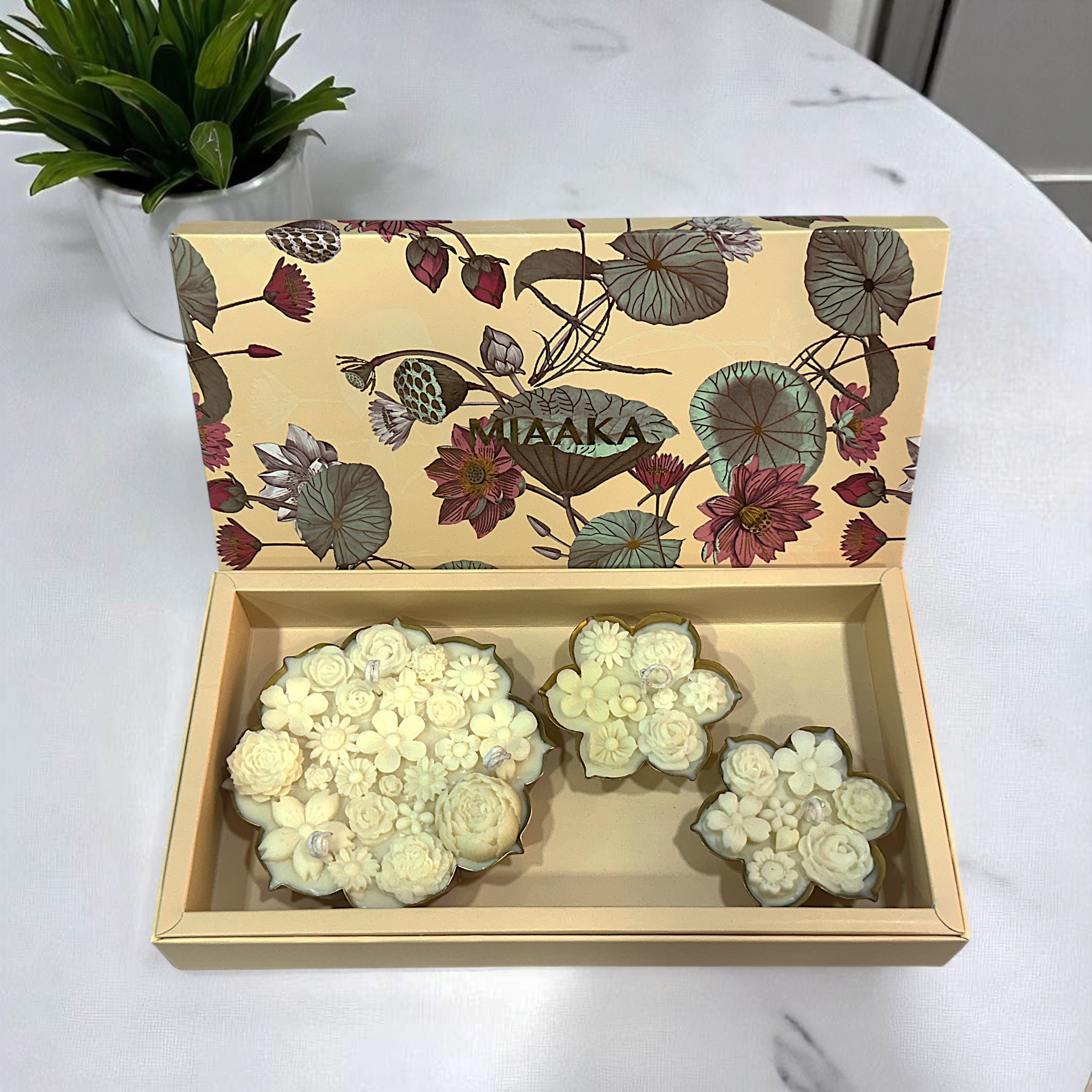 SET OF 3 URLIS - WHITE COLOUR