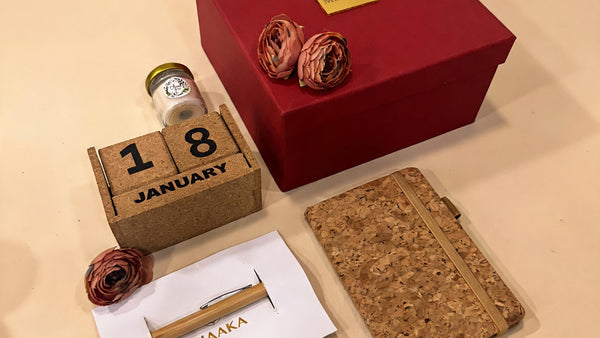 Desk Companion Hamper