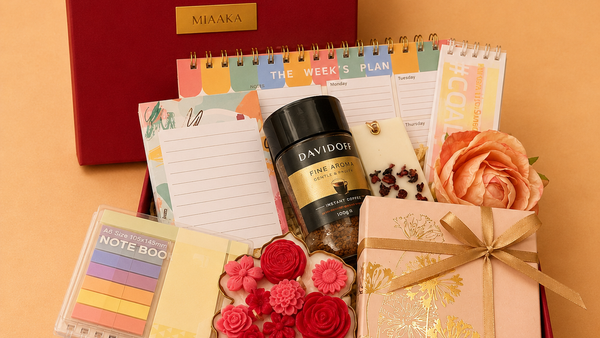 Her Happy Desk Hamper