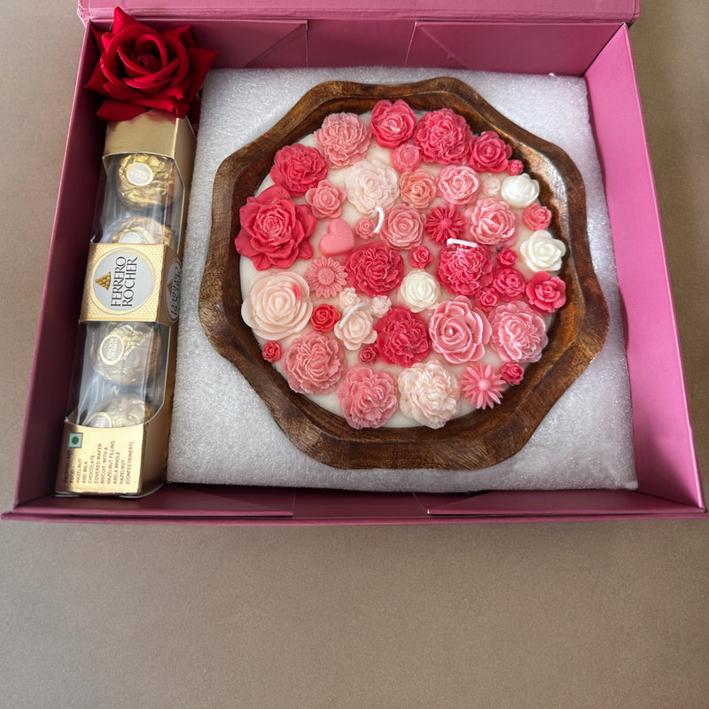 Roses & Hugs Delight Hamper
