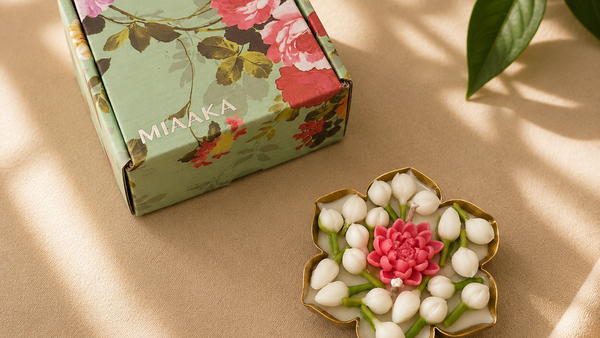 LOTUS & MOGRA GLOW CANDLE