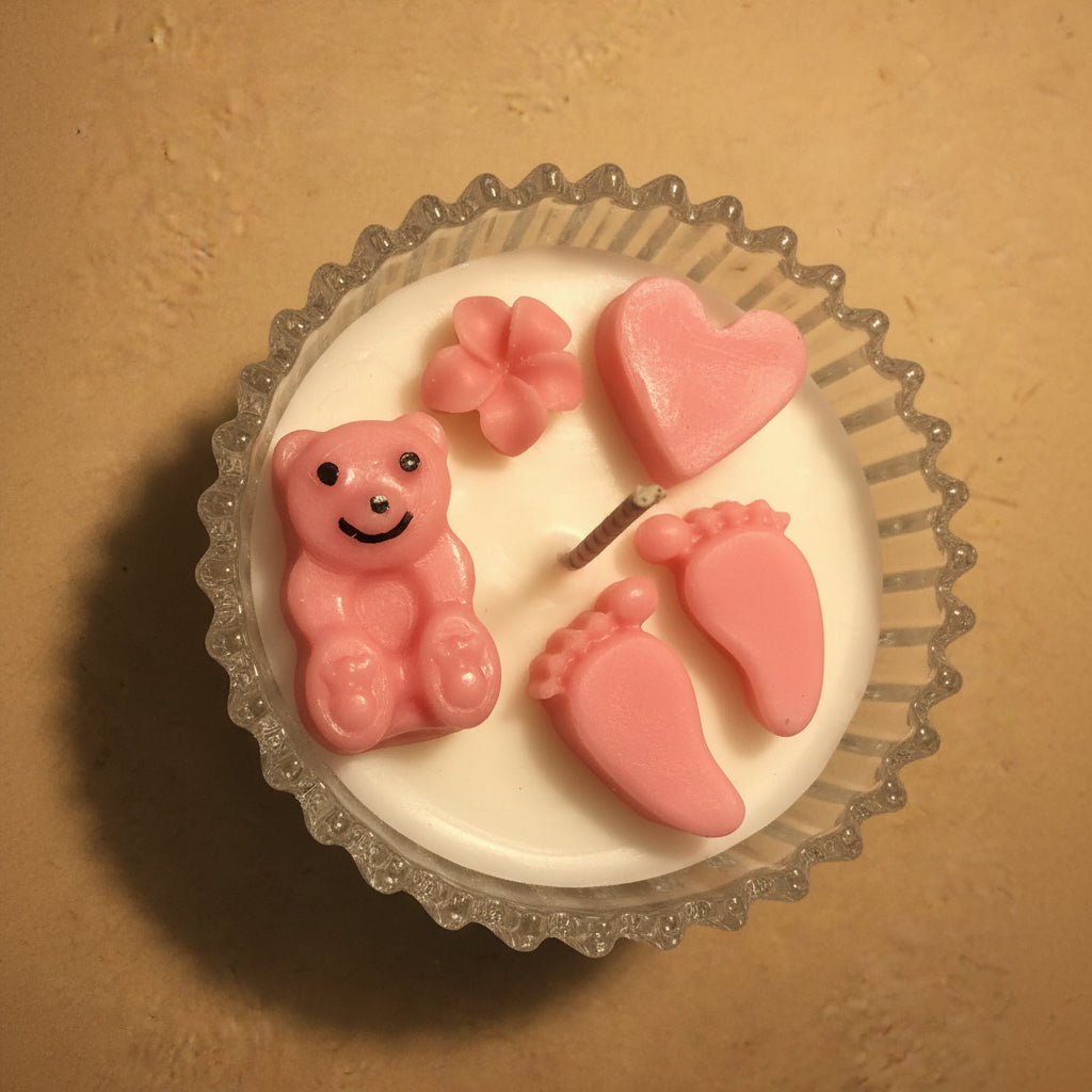 TINY TOES - IT'S A GIRL CANDLE