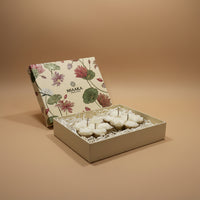 ROYAL URLI GIFT BOX - SET OF 2 WHITE CANDLE