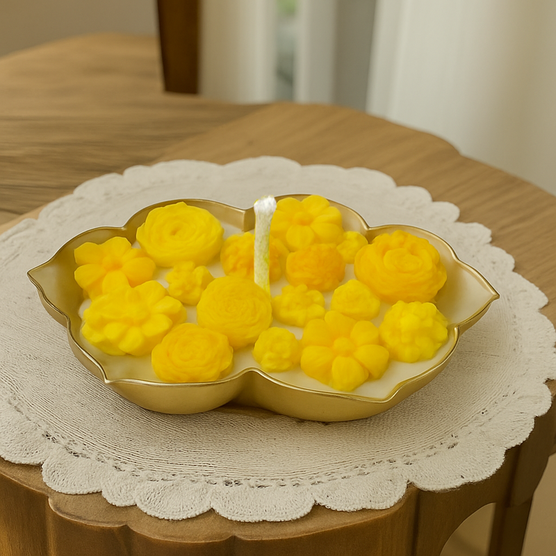 ROYAL URLI GIFT BOX - SET OF 2 YELLOW CANDLE